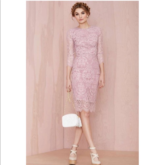 For love and lemons pink Lace dress with open back - Picture 2 of 5